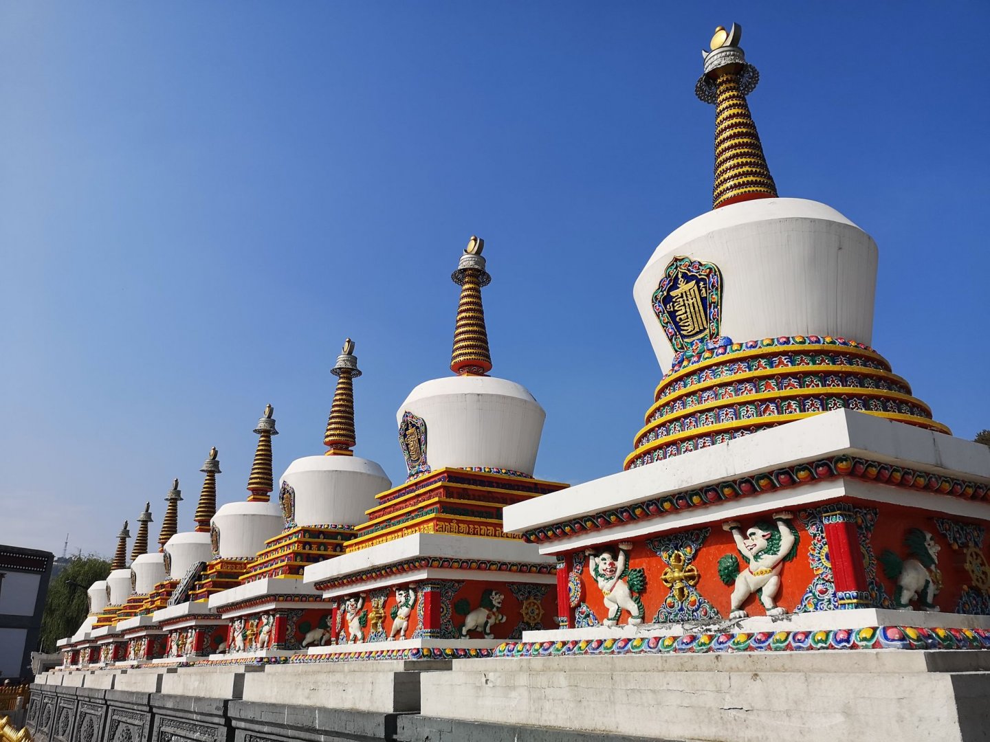 a030 beijing–xining lhasa shanghai (11 días /10 noches ) a030 beijing–xining lhasa shanghai (11 días /10 noches )