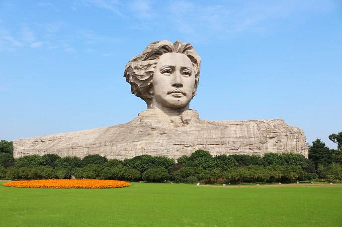 b008 changsha + zhangjiajie (6 días /5 noches) b008 changsha + zhangjiajie (6 días /5 noches)